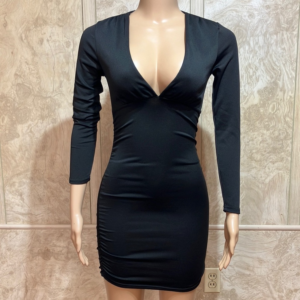 SHEIN Black Plunge Neck Long Sleeve Bodycon Dress